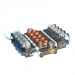 Distributeur 5 fonctions électrique double effet 12/24V 50L/min vue de gauche.