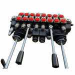 Distributeur 8 double effet 90l/min pour machines forestières vue avant.